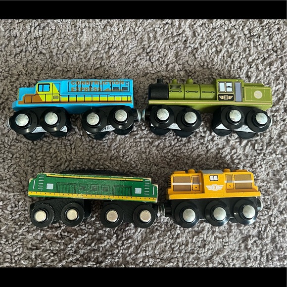 Thomas the Train Lot - Picture 7 of 11